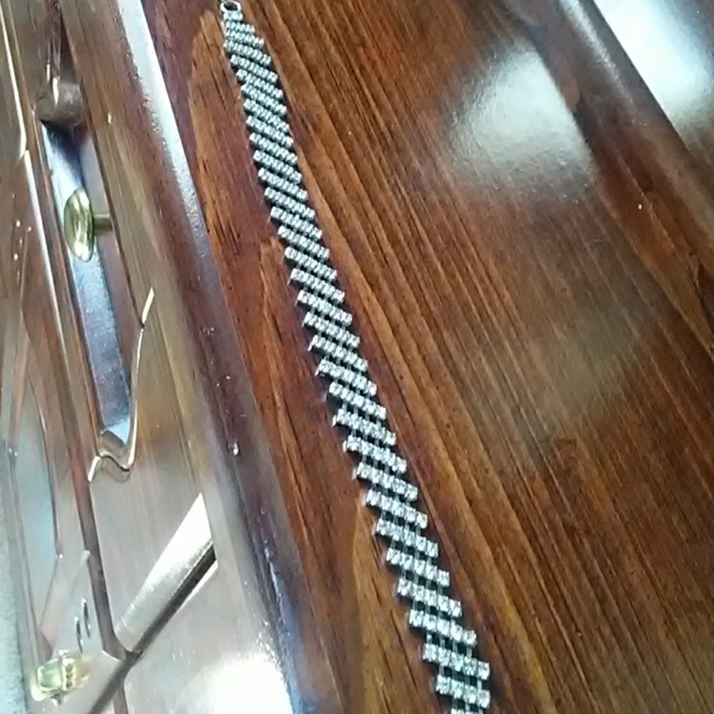 Diamond choker